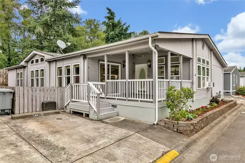 15400 SE 155th Pl #16, Renton, WA 98058