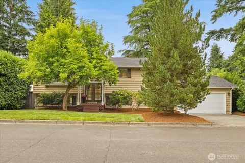 519 220th St SW, Bothell, WA 98021