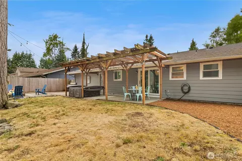 Exterior - 2604 133rd Pl SE, Mill Creek, WA 98012 photo 10 of 13