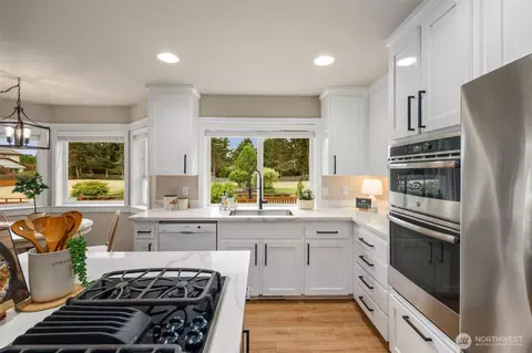 Kitchen - 1514 232nd Pl SW, Bothell, WA 98021 photo 2 of 3