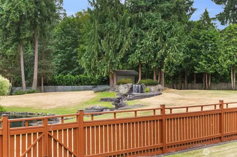Exterior - 1514 232nd Pl SW, Bothell, WA 98021 photo 5 of 9
