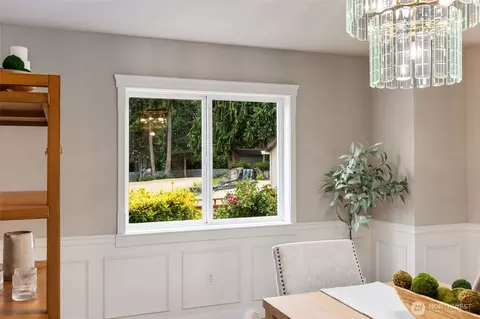Dining - 1514 232nd Pl SW, Bothell, WA 98021 photo 2 of 3