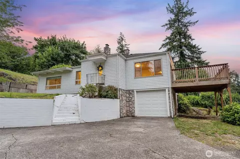 123 Scenic View Dr, Longview, WA 98632