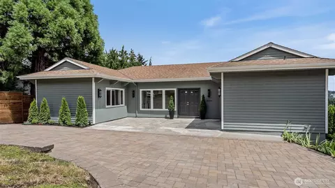 19206 65th Pl NE, Kenmore, WA 98028