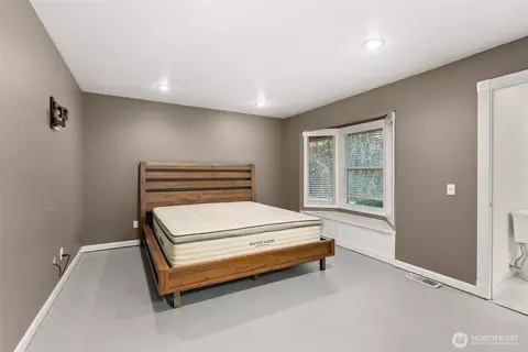 Bedroom - 145 Three Mtn Way, Chehalis, WA 98532 photo 2 of 4
