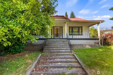 212 SE Cowlitz Rd, Winlock, WA 98596