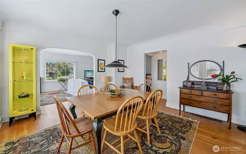 Dining - 912 N 88th St, Seattle, WA 98103 photo 2 of 2