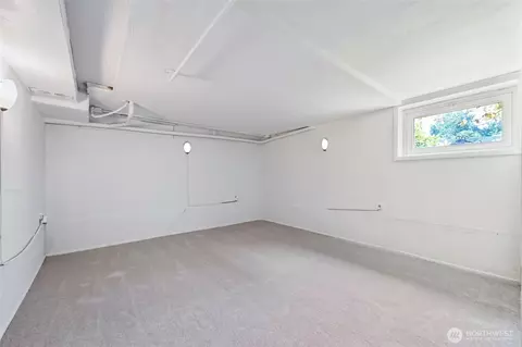 Other - 912 N 88th St, Seattle, WA 98103 photo 4 of 5