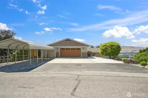 622 Vista View Pl, East Wenatchee, WA 98802