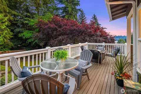 10133 NE 113th Pl, Kirkland, WA 98033