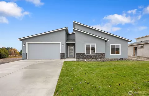 613 S Dorsing St, Moses Lake, WA 98837