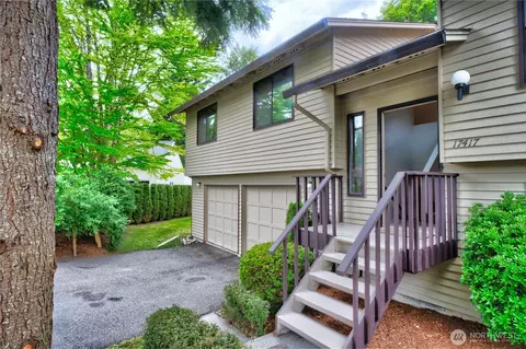 Exterior - 17417 28th Ave SE, Bothell, WA 98012 photo 3 of 4