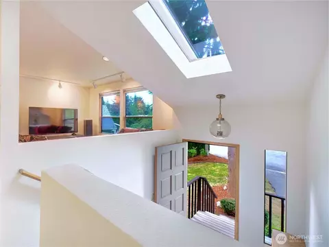 Entry Way - 17417 28th Ave SE, Bothell, WA 98012 photo 1 of 1