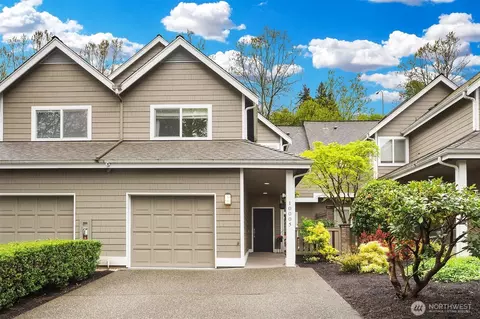 10005 NE 37th Ct #106, Kirkland, WA 98033