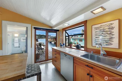 2019 Fairview Ave E #M, Seattle, WA 98102 photo 18