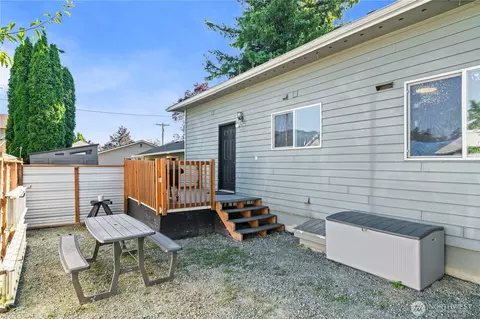 Exterior - 400 Date Ave, Sultan, WA 98294 photo 7 of 10