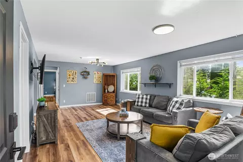 Living - 400 Date Ave, Sultan, WA 98294 photo 1 of 3