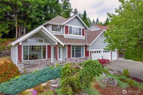 3437 NE Shore Cliff St, Bremerton, WA 98311