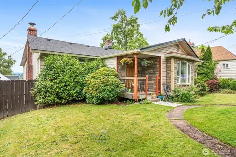 761 SE Adams Ave, Chehalis, WA 98532