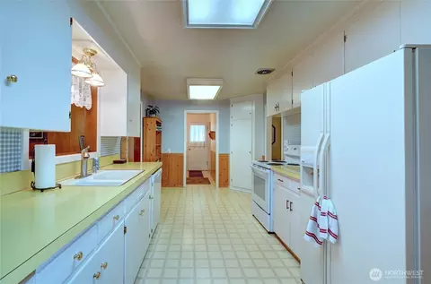 16006 Spanaway Loop Rd S, Spanaway, WA 98387 photo 8