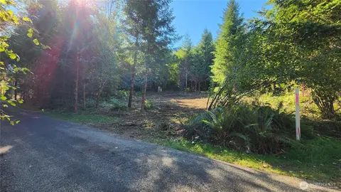 5728 Duane Ln NW, Olympia, WA 98502