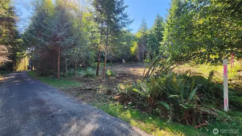 5728 Duane Ln NW, Olympia, WA 98502