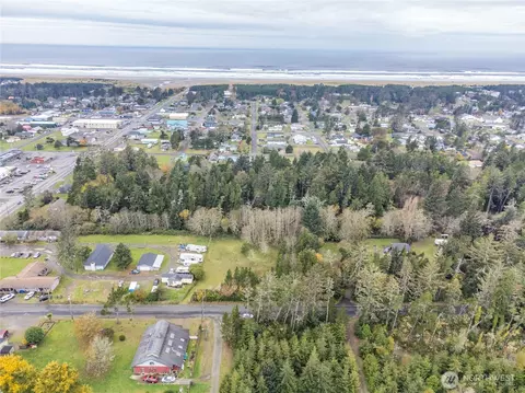 26307 U St, Ocean Park, WA 98640