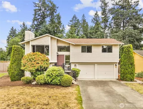 2005 157th Street Ct E, Tacoma, WA 98445
