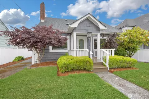 720 6th St, Hoquiam, WA 98550
