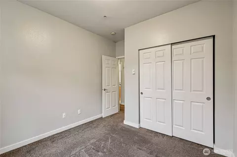 Bedroom - 18930 Bothell Everett Hwy #F105, Bothell, WA 98012 photo 4 of 4
