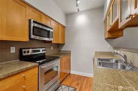 Kitchen - 18930 Bothell Everett Hwy #F105, Bothell, WA 98012 photo 1 of 4