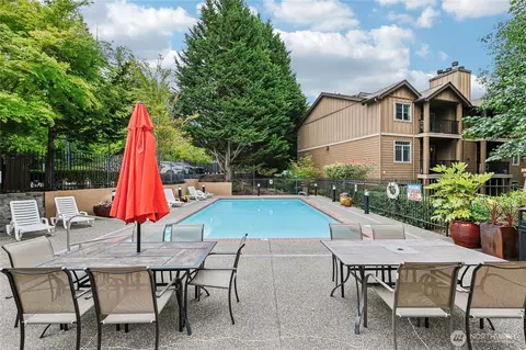 Exterior - 18930 Bothell Everett Hwy #F105, Bothell, WA 98012 photo 2 of 4