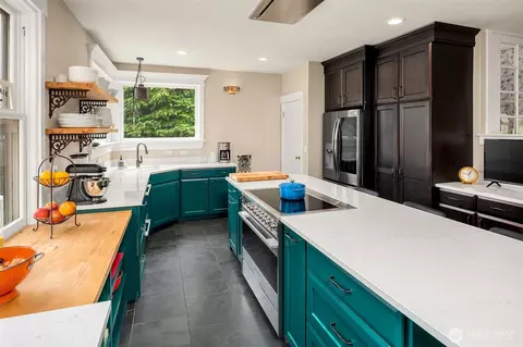 Kitchen - 1702 Rucker Ave, Everett, WA 98201 photo 4 of 5