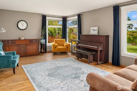 Living - 1702 Rucker Ave, Everett, WA 98201 photo 4 of 4