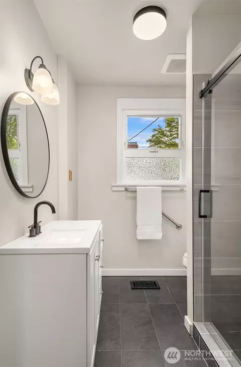 Bath - 1702 Rucker Ave, Everett, WA 98201 photo 1 of 2