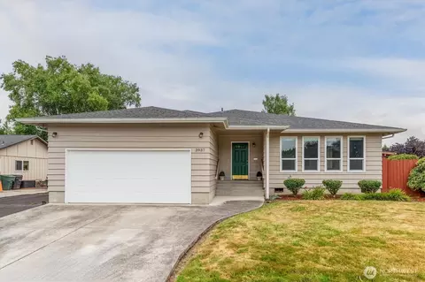 3937 Gardenia St, Longview, WA 98632
