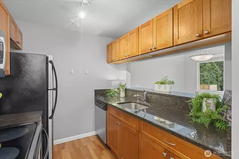 10831 NE 147th Ln #R202, Bothell, WA 98011 photo 8