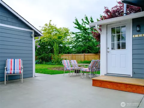 Exterior - 1144 Lafromboise St, Enumclaw, WA 98022 photo 6 of 7