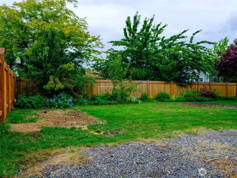 Exterior - 1144 Lafromboise St, Enumclaw, WA 98022 photo 7 of 7