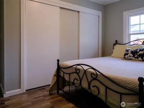 Bedroom - 1144 Lafromboise St, Enumclaw, WA 98022 photo 2 of 4