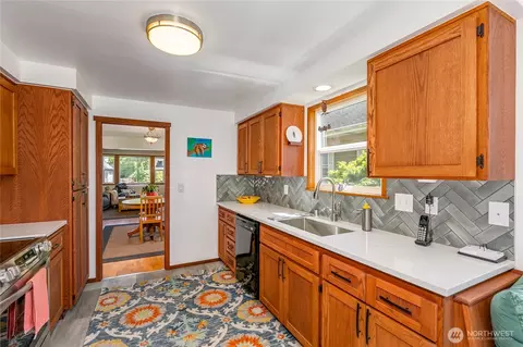 2014 Oakes Ave, Everett, WA 98201 photo 11