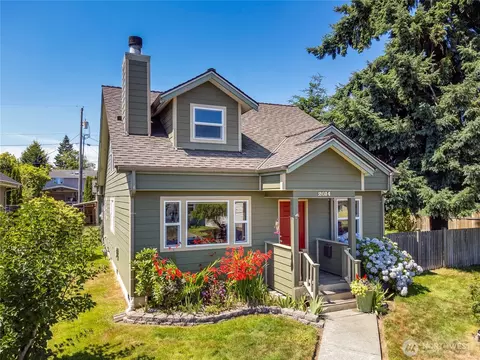 2014 Oakes Ave, Everett, WA 98201 photo 3