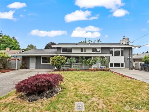 2248 Madrona Dr SE, Port Orchard, WA 98366
