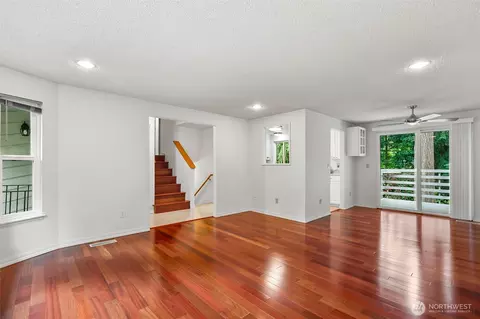 Living - 10802 29th Dr SE, Everett, WA 98208 photo 2 of 3