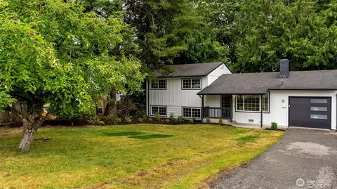17615 33rd Pl W, Lynnwood, WA 98037