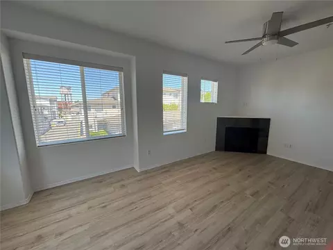 Living - 14915 38th Dr SE #II2051, Bothell, WA 98012 photo 1 of 4