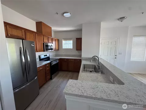 Kitchen - 14915 38th Dr SE #II2051, Bothell, WA 98012 photo 2 of 7