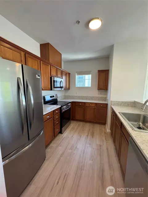 Kitchen - 14915 38th Dr SE #II2051, Bothell, WA 98012 photo 3 of 7