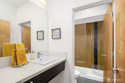 Bath - 8622 NE 177th Pl, Bothell, WA 98011 photo 1 of 5