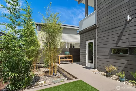 Exterior - 8622 NE 177th Pl, Bothell, WA 98011 photo 7 of 7